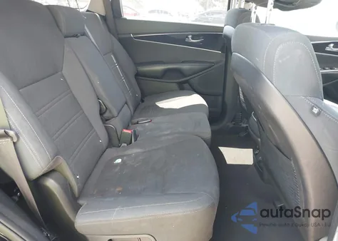 2017 Kia Sorento 3.3L Lx z USA, uszkodzony, nr VIN 5XYPGDA51HG330957